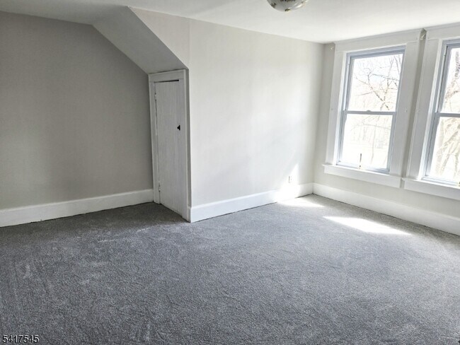 Building Photo - 51 Carrell Rd