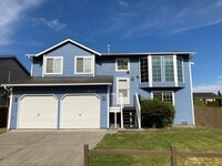 Building Photo - Spacious Split-Level Living in the Heart of Marysville – 4 Bedrooms + Bonus Room!