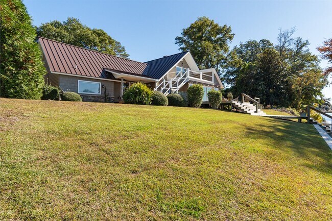 Building Photo - 810A Madam Moores Ln