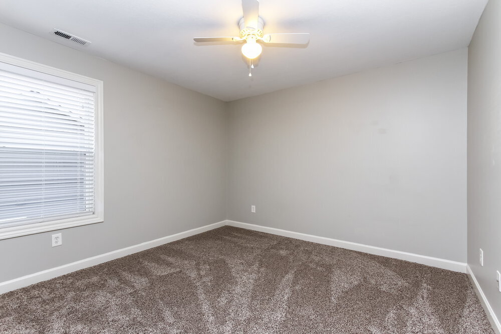 Building Photo - 9718 Rhodes Ln