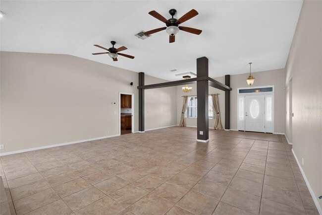 Building Photo - 1850 Sandy Knoll Cir N