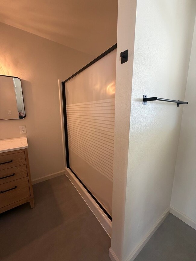 Building Photo - 509 Sonoma St