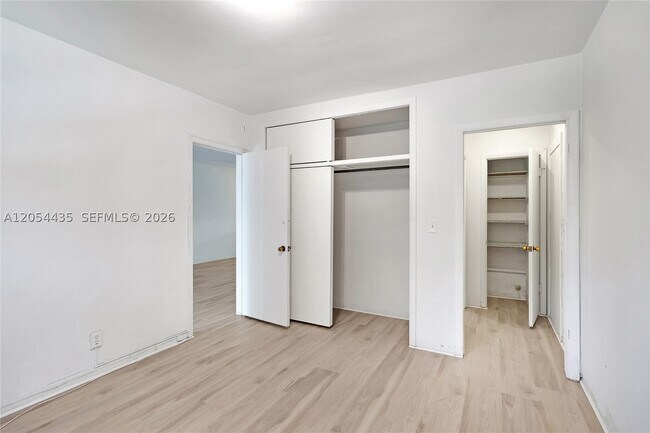 Building Photo - 6580 Santona St