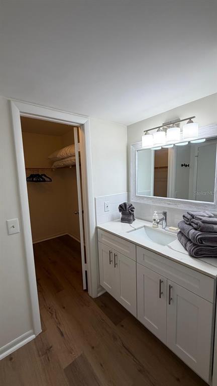 Building Photo - 2400 Winding Creek Blvd