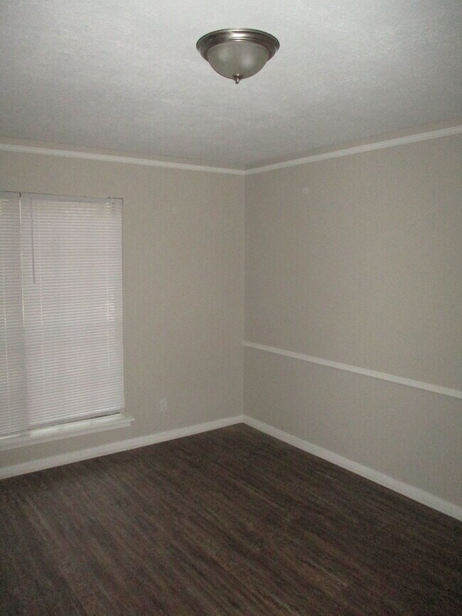 Building Photo - Call 832-538-3442 To Schedule Your Showing...