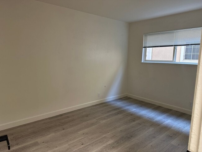 Building Photo - 5200 Snow Dr