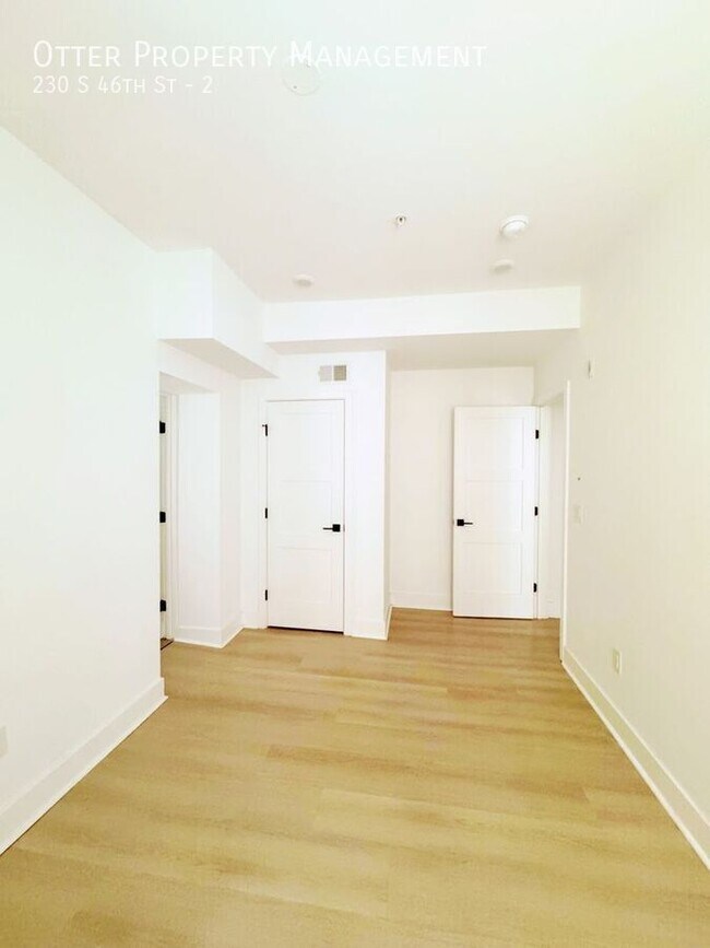 Building Photo - 230 S 46th St