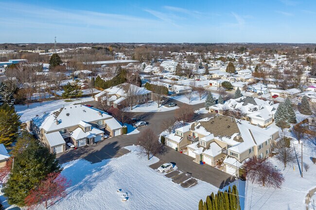 Aerial Photo - Evergreen Townhomes South