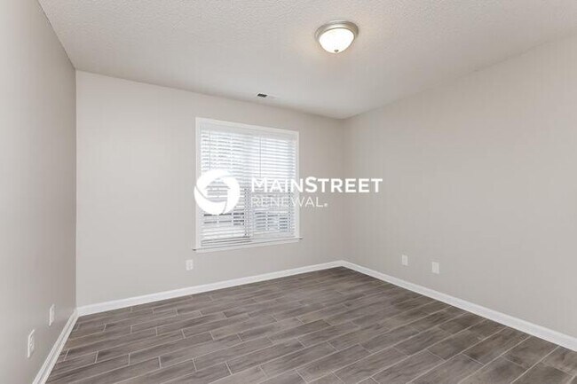 Building Photo - 4 Bedroom Pet-Friendly Home in RALEIGH, NC with Main Street Renewal