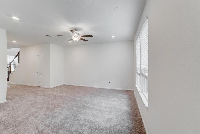 Building Photo - 6230 Morning Fern Ln