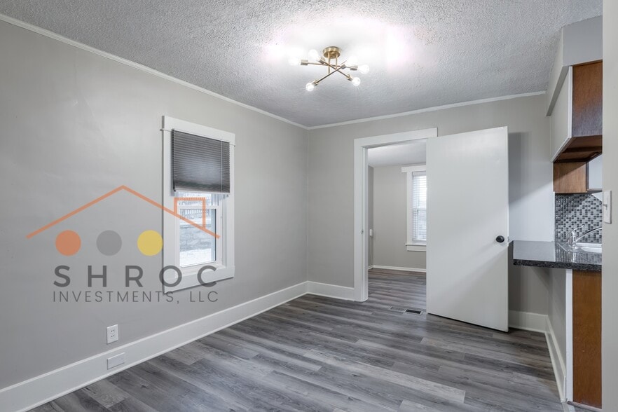 Building Photo - 1139 S 55th St