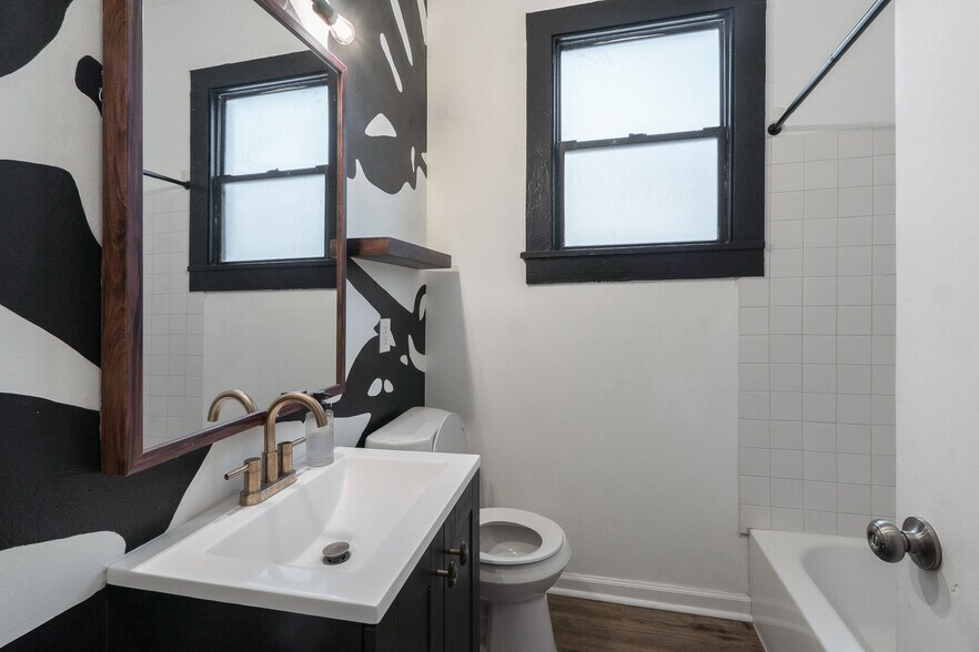 Bathroom - 1732 Allen St