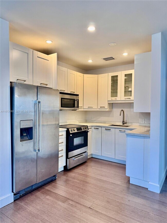 Building Photo - 1231 13th St