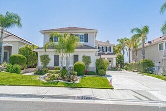 Building Photo - Expansive 5-Bedroom Home with Spa & Solar ...