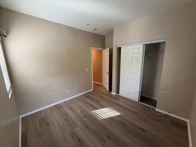 Building Photo - 26426 Arboretum Way