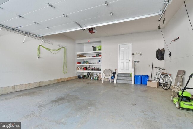 Building Photo - 7815 Stable Way
