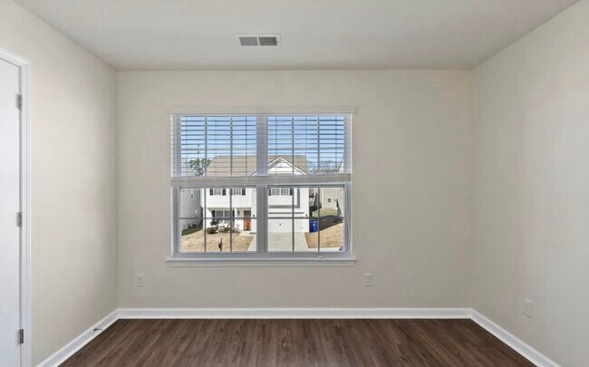 Building Photo - 2326 McCampbell Wells Way
