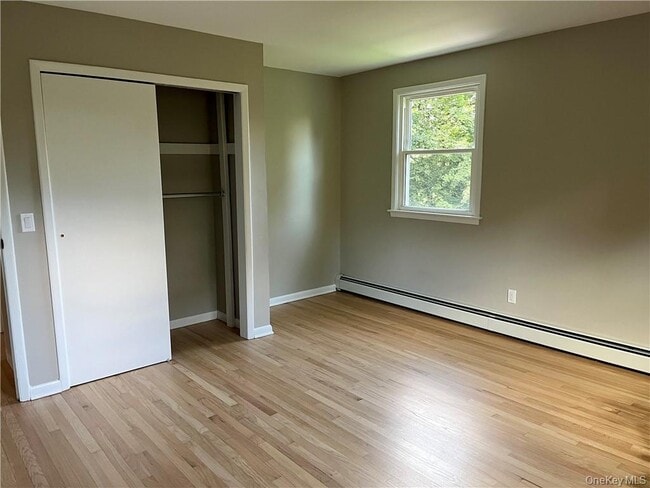 Building Photo - 46 Sunset Dr