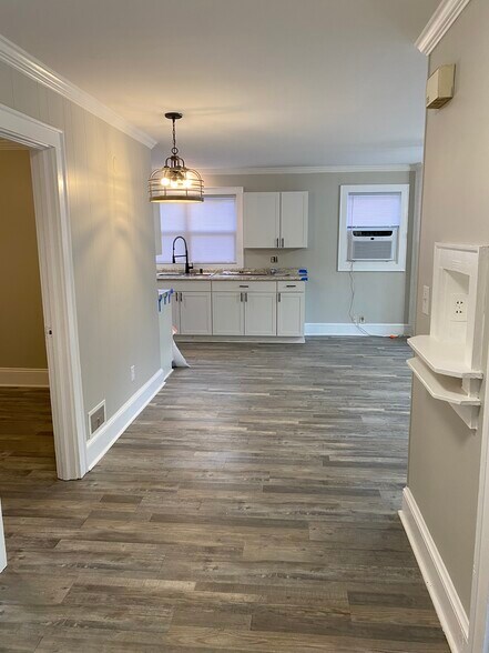 Building Photo - 34 8th Avenue Dr SE