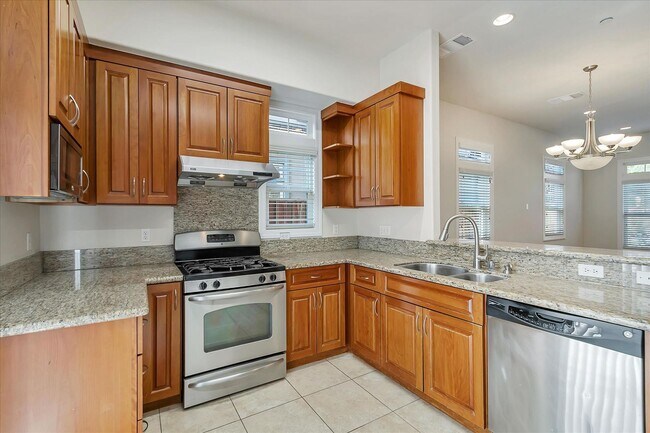 Building Photo - Wow! What a Great Home!