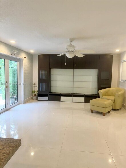 Building Photo - 8909 SW 108th Circle Ct