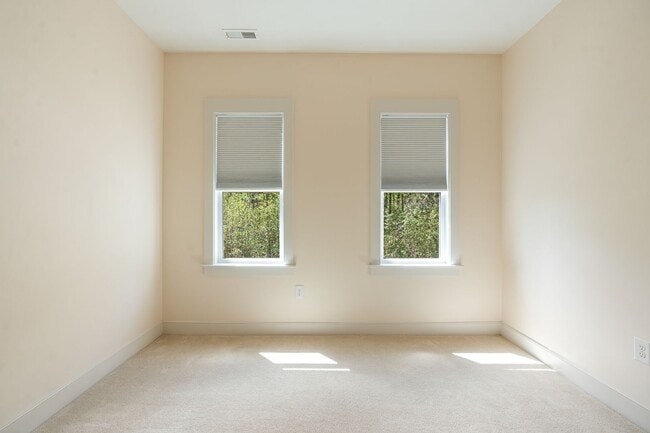 Building Photo - Ideal 3-Bedroom Cottage in Powell Place Pittsboro Available Mid January