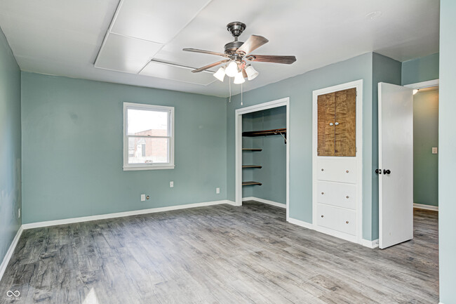 Building Photo - 420 N Irvington Ave