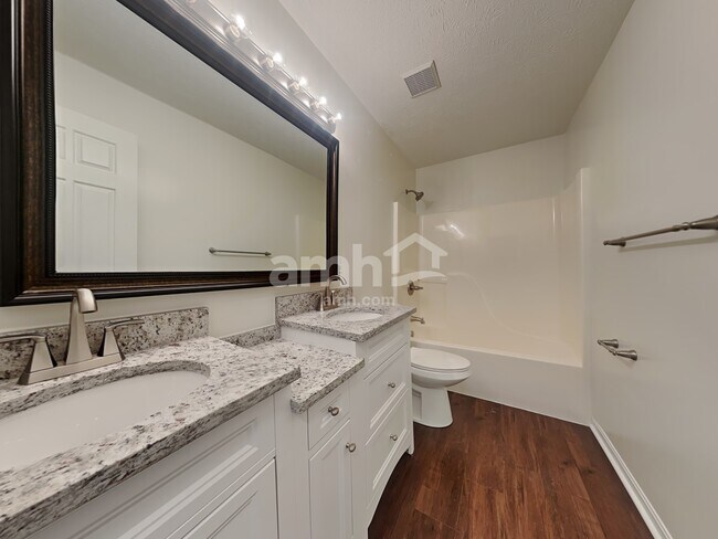 Building Photo - 1335 Wingate Dr