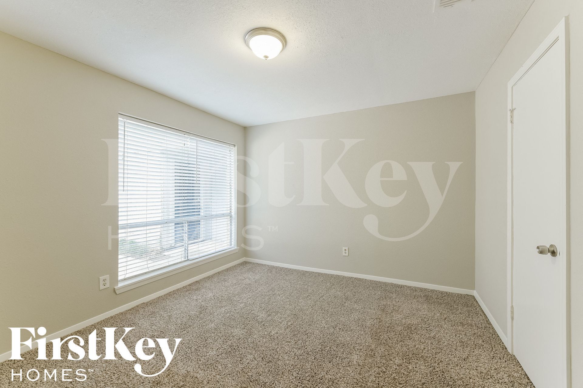 Building Photo - 22219 Oakhill Gate Dr