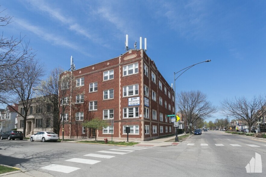 Primary Photo - 5306 N Ashland Ave