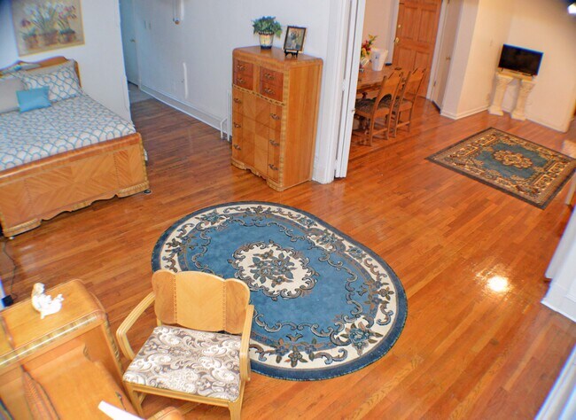 Master Bedroom - 1304 W 50th St