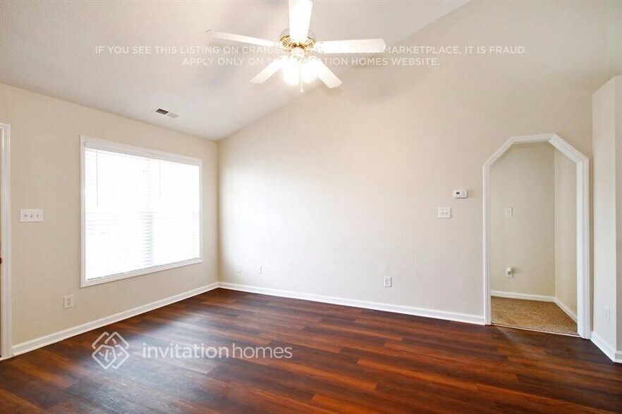 Building Photo - 1204 Moore's Creek Dr