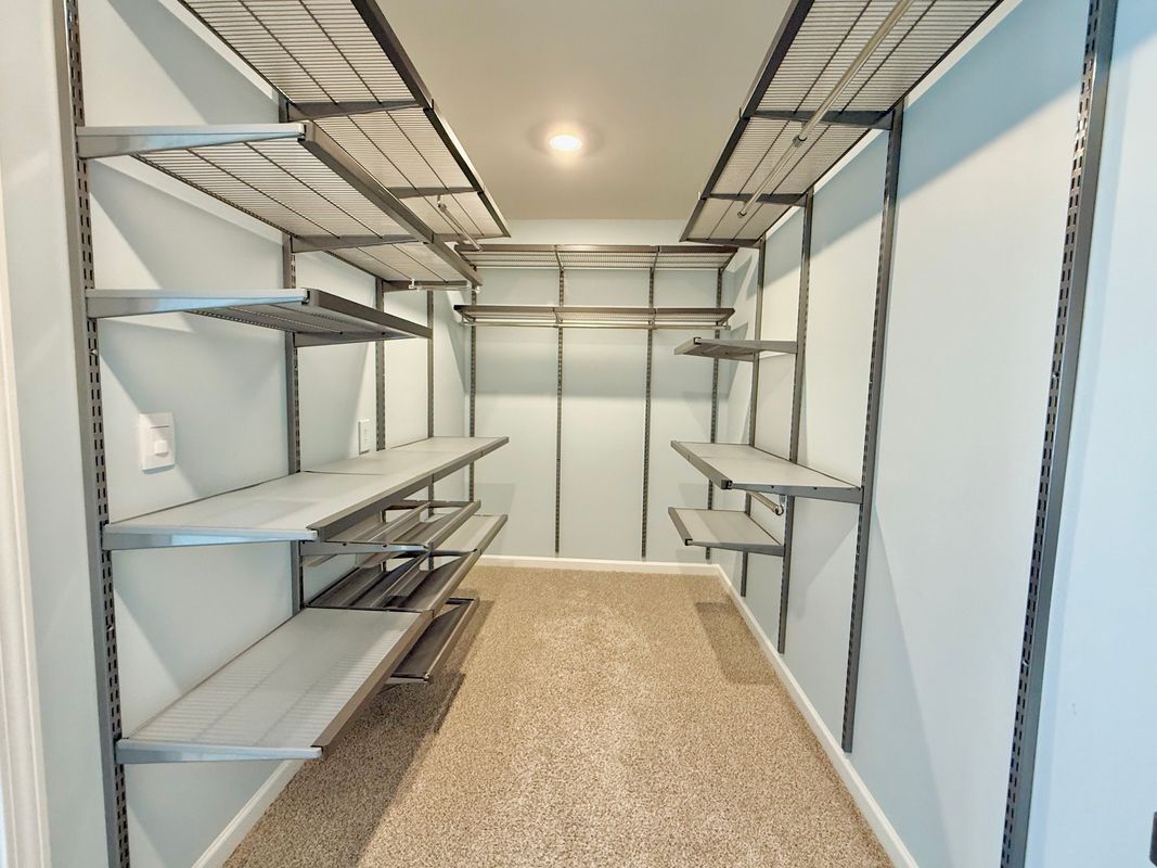 Building Photo - 3615 Shore Wood Ave