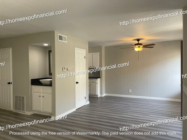 Building Photo - 8350 Spring Desert Pl