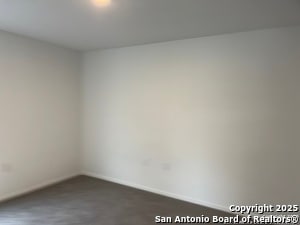 Building Photo - 1035 Janzen Rd