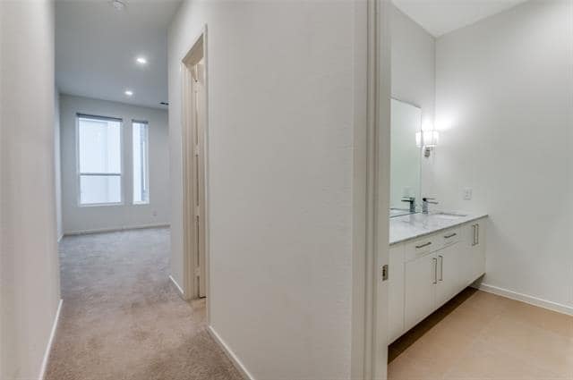 Building Photo - 3812 San Jacinto St