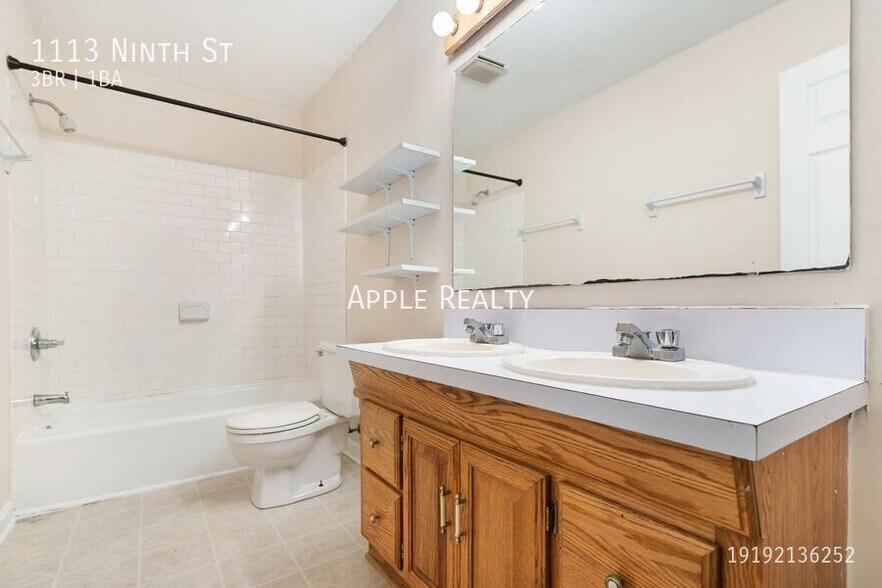 Building Photo - 1113 9th St