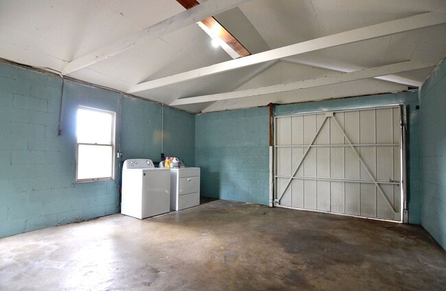 Building Photo - 5620 2nd Ave N