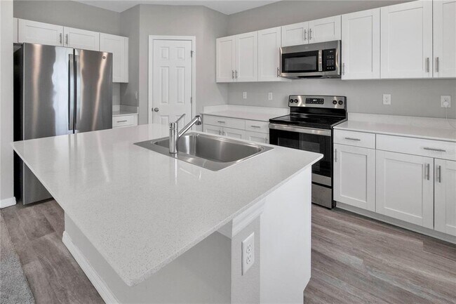 Building Photo - 12737 Tannencrest Dr