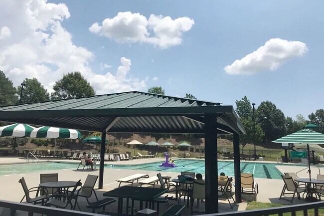 Building Photo - NEW LISTING in Cary NC!!