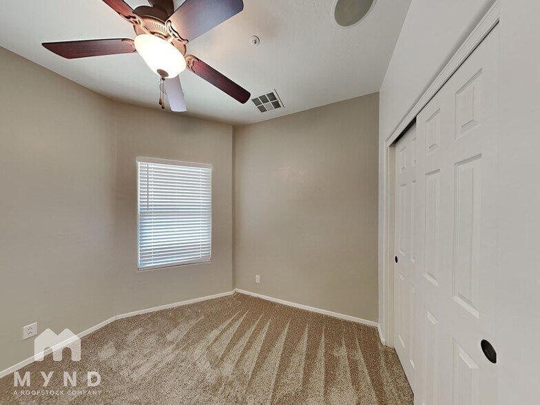 Building Photo - 12853 N 87th Dr