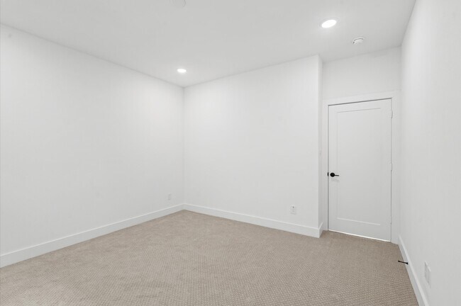 Building Photo - 10095 Serrano Pk Dr