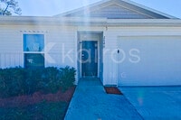 Building Photo - 2646 Rock Creek Dr