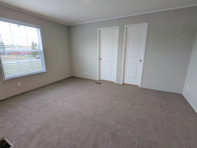 Building Photo - 710 Oregon St