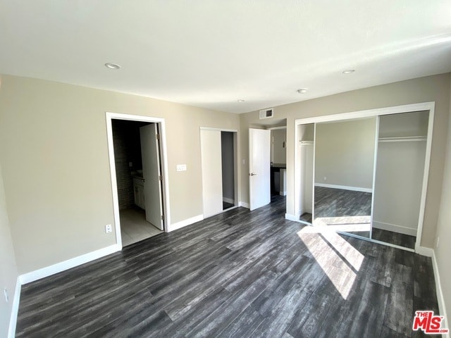 Building Photo - 1529 S Bundy Dr