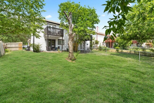 Building Photo - 5522 Allbrook