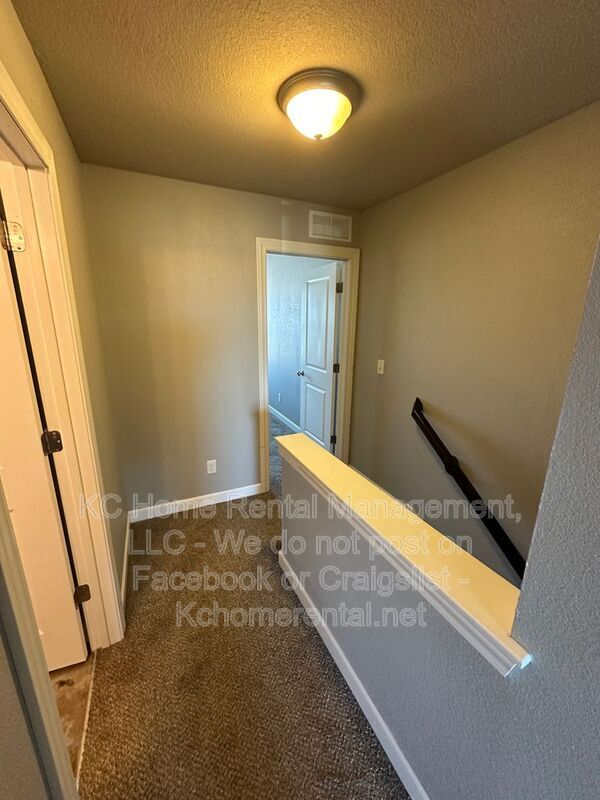 Building Photo - 10541 Kane Dr