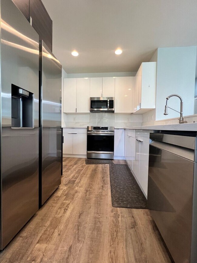 Building Photo - Mehana at Kapolei - 3 BR / 2 BA Single Family Home with Split AC and Enclosed Garage