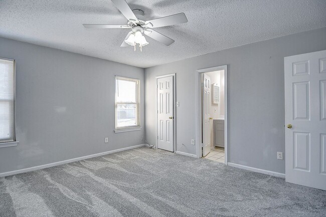 Building Photo - FOR RENT - KEMPSVILLE AREA, VIRGINIA BEACH!