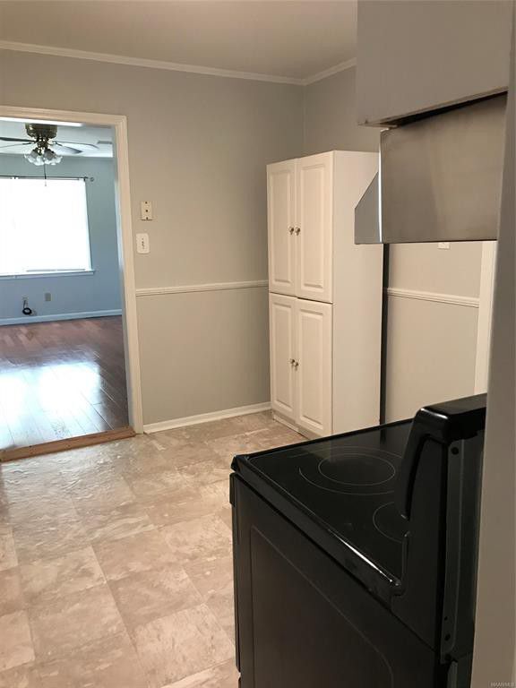 Building Photo - 1117 Karen Rd